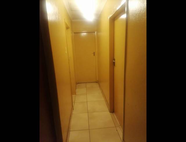 2 BEDROOM HOUSE FOR SALE IN ZONKIZIZWE